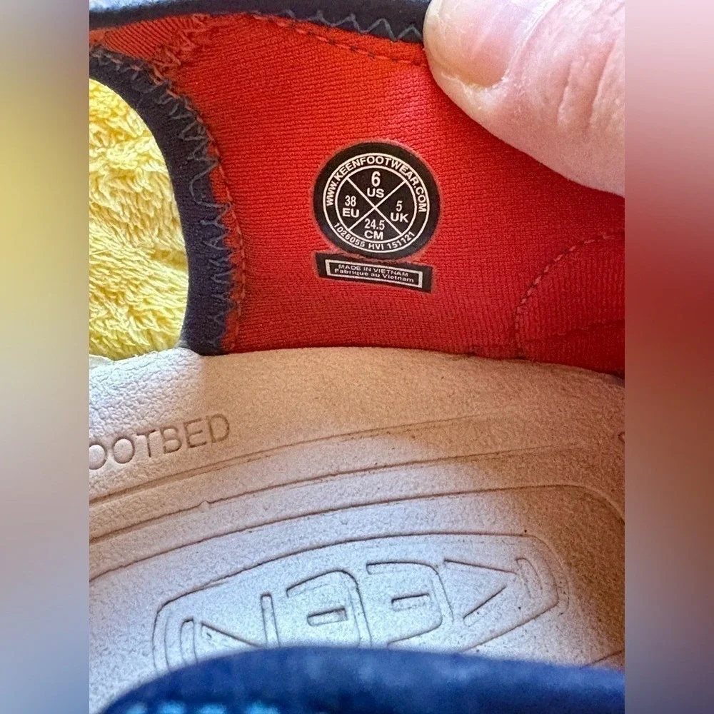 Keen unisex stingray